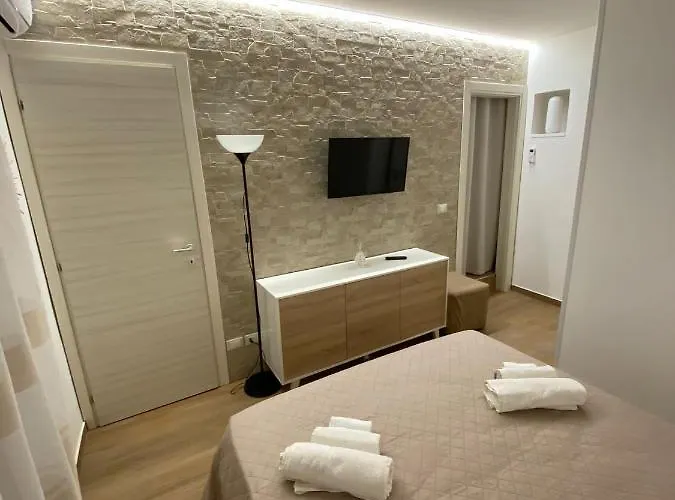 Dimora Garibaldi & 公寓 *